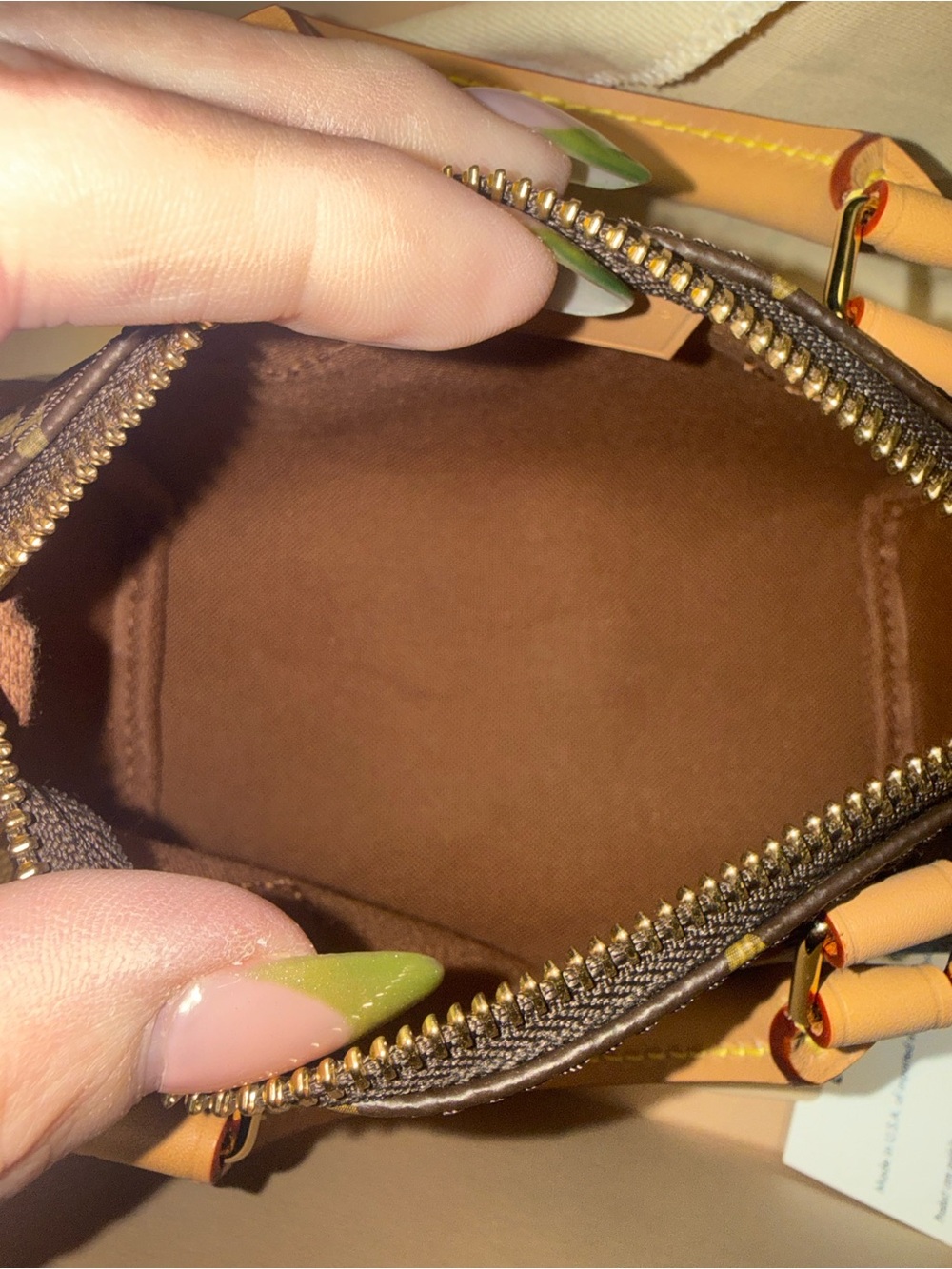 🆕 🔥 Louis Vuitton Nano Speedy - Picture 11 of 14